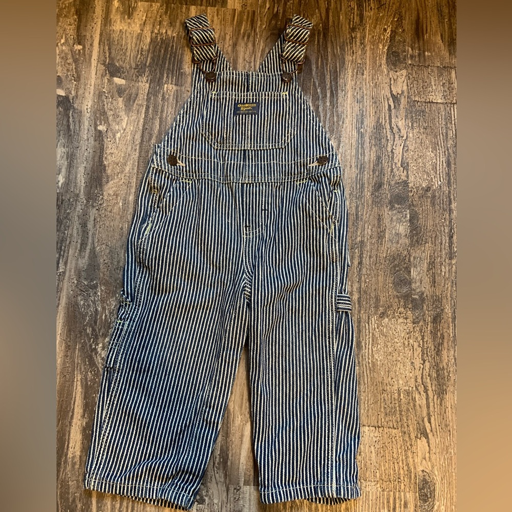 Baby Oshkosh overalls size 12 months